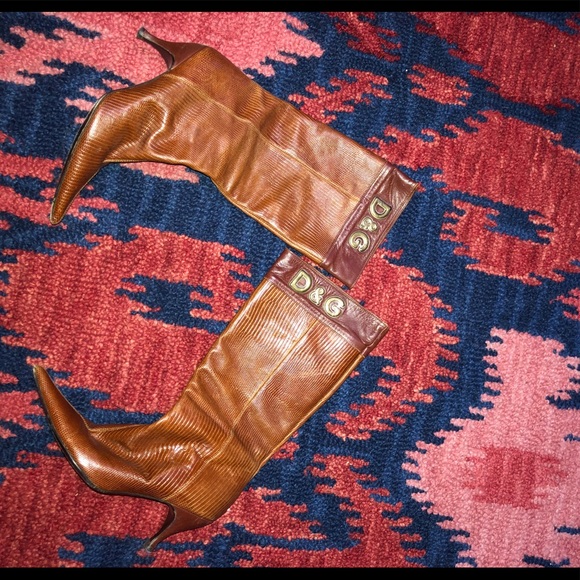 Dolce and Gabbana kitten heal calf boots - Picture 5 of 7